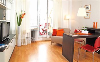 Frederics Schwabing 4*